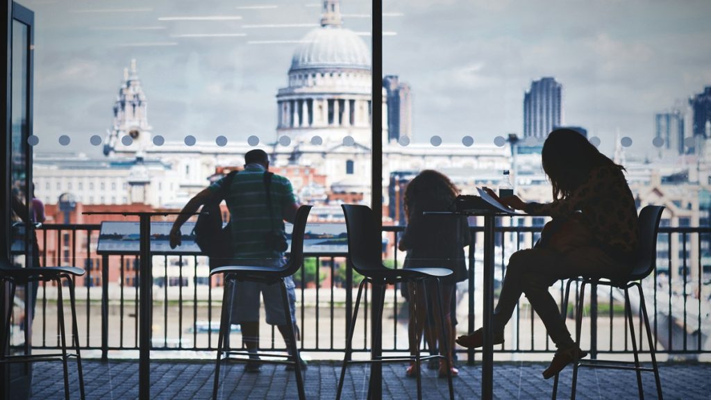 How to Choose the Right Country for Your Study Abroad Journey