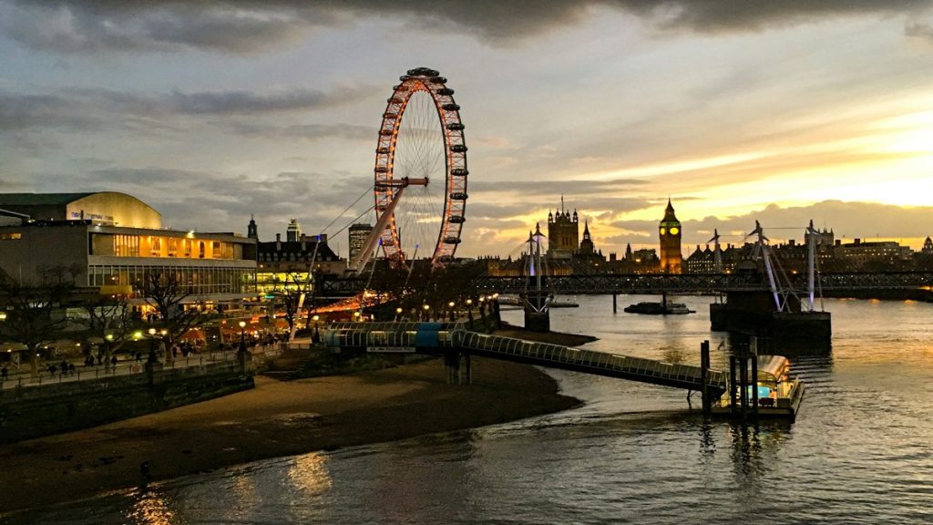 Top Countries Where Indian Students Can Settle After Graduation