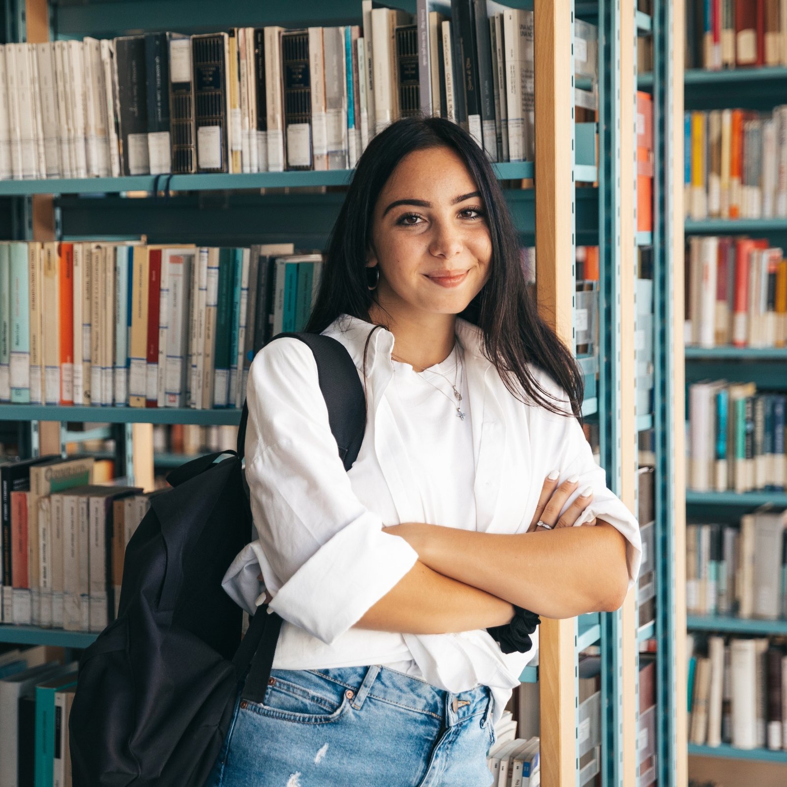 Student in library